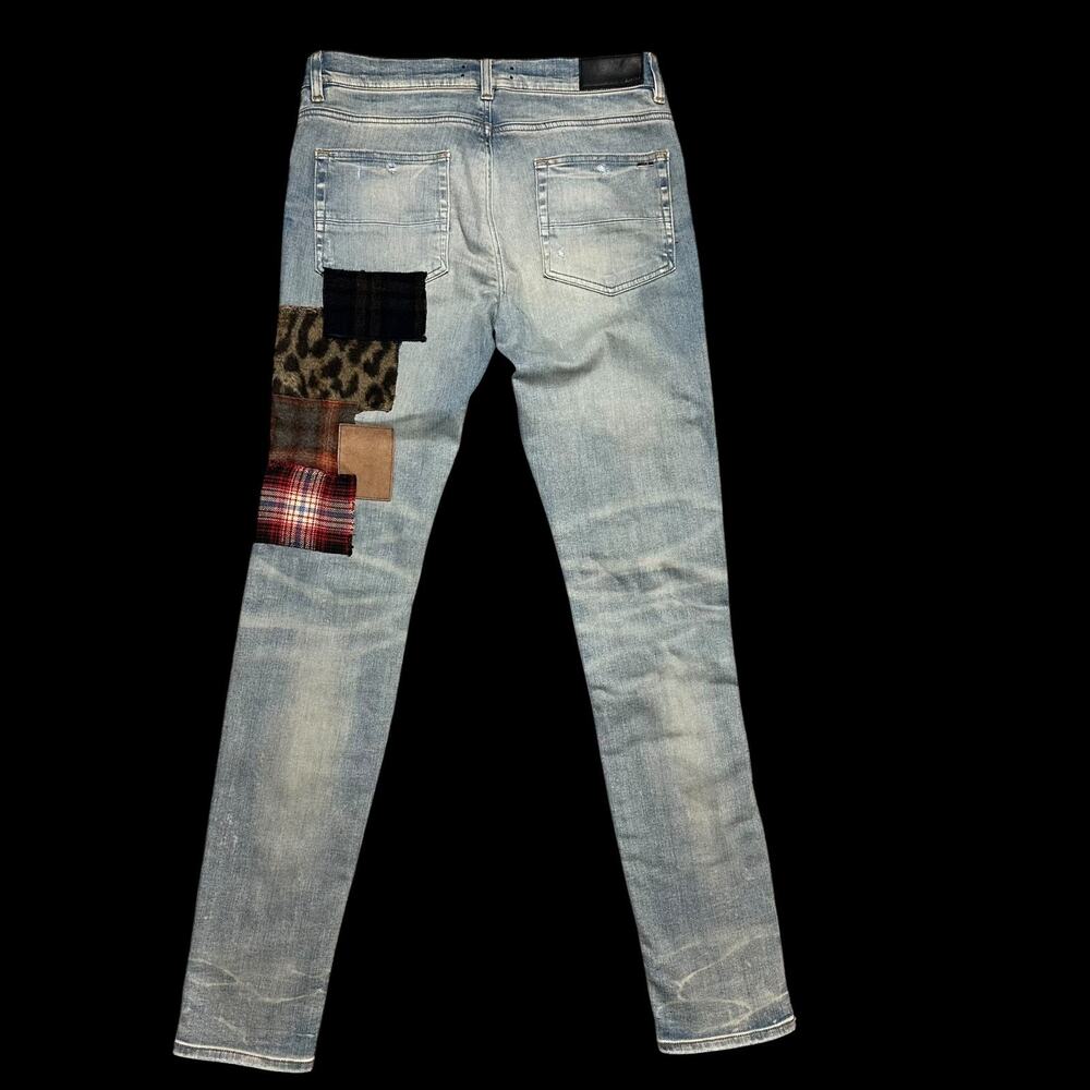 $1390 Amiri Men's Artpatch Distressed Jeans Light Denim Embelished Blue Sz 33 - Picture 2 of 14